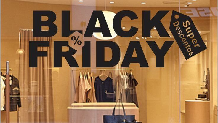 Black Friday sale sign on a shop window in Spain, illustrating seasonal discounts
